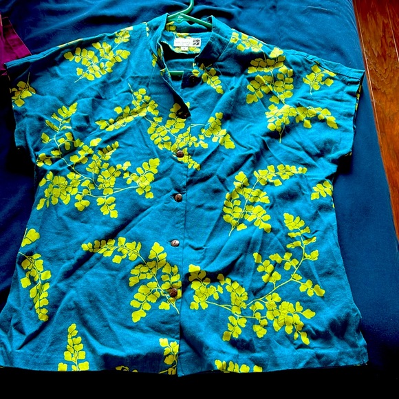 Sig Zane blouse - Picture 1 of 3